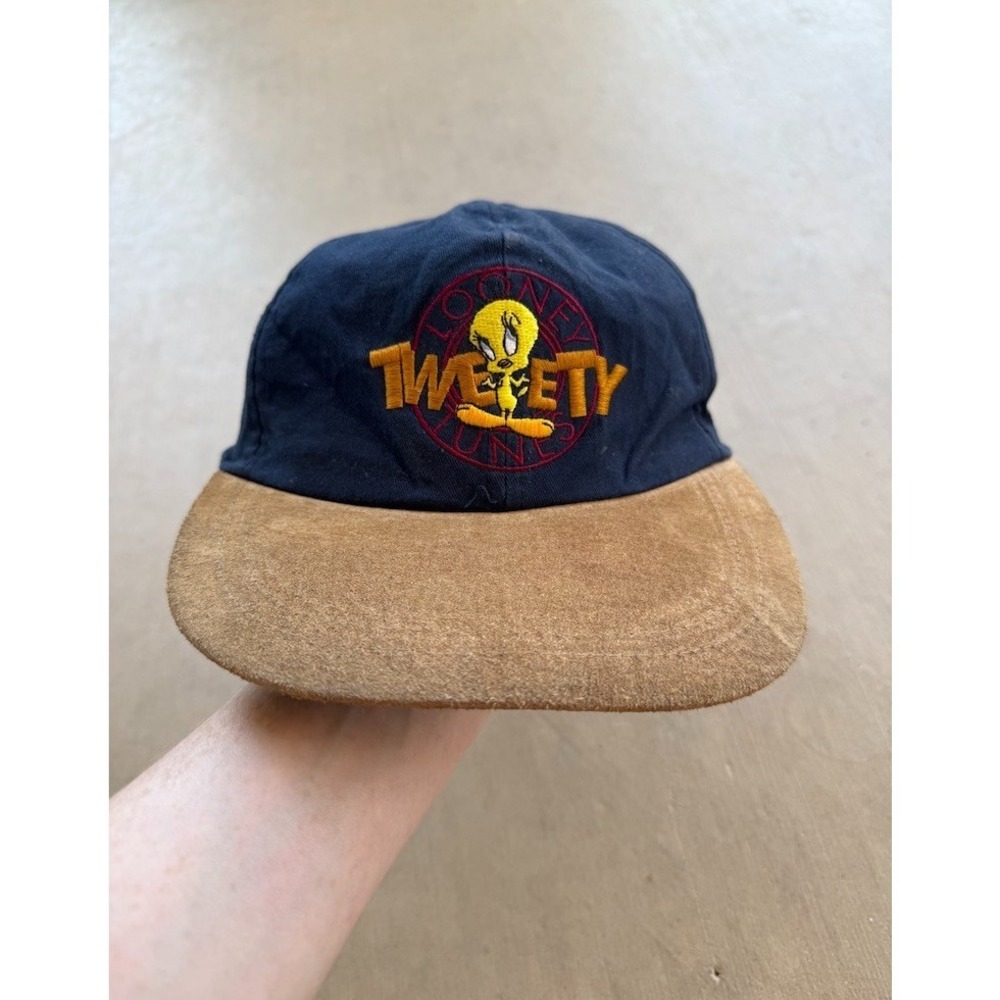 Vintage Y2K Looney Tunes Tweety Bird Strapback Hat Suede Brim